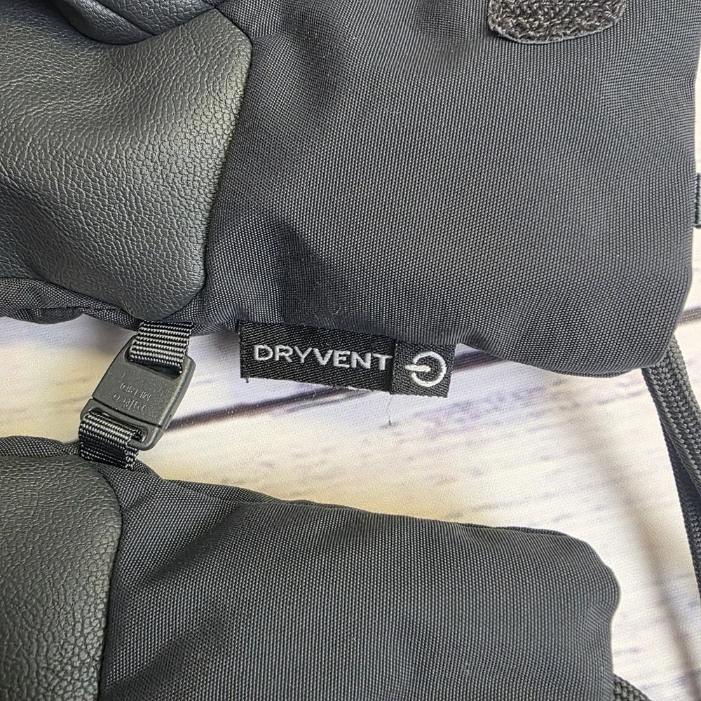 The North Face Gloves Unisex Medium‎ Black Camo DryVent Insulated Waterproof